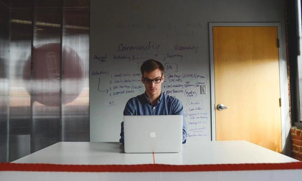 Επιχειρηματίες από ανάγκη: Αγκάθι στην ελληνική οικονομία